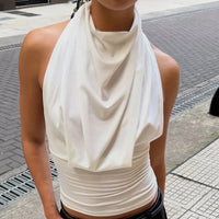 Versatile Y2K Ruched Slim Fit Cropped Halter Tank Top — dettaglio della stampa
