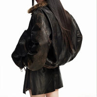 Vintage Distressed Y2K Brown Faux Leather and Fur Jacket — dettaglio