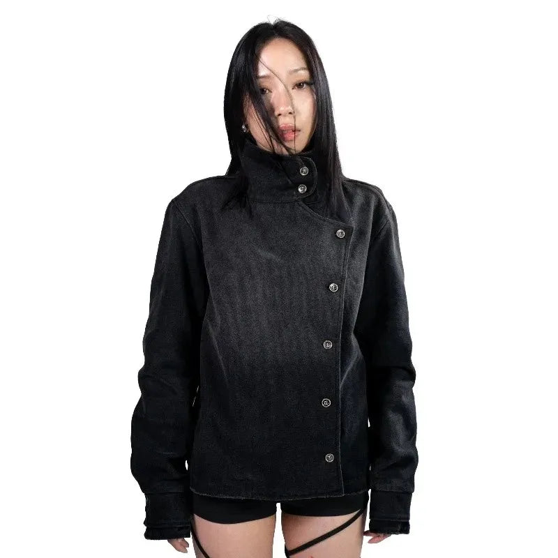 Vintage Y2K Black Fencing Jacket — in alternativa