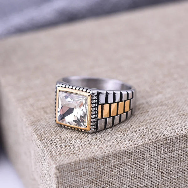 Watch Strap Stone Ring — vista frontale