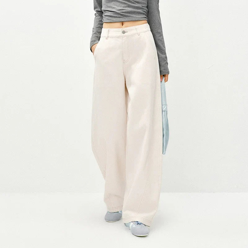 White Y2K Relaxed Straight Leg Jean — vista posteriore