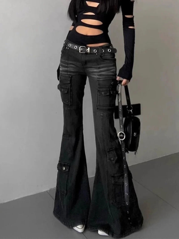 Womens Gothic Y2K Low Waist Cargo Flare Denim Jeans — vista frontale