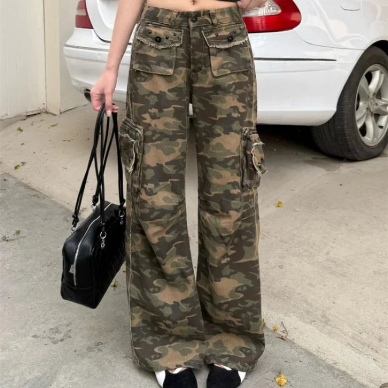 Womens Streetwear Y2K Camouflage Baggy Cargo Jeans — vista posteriore