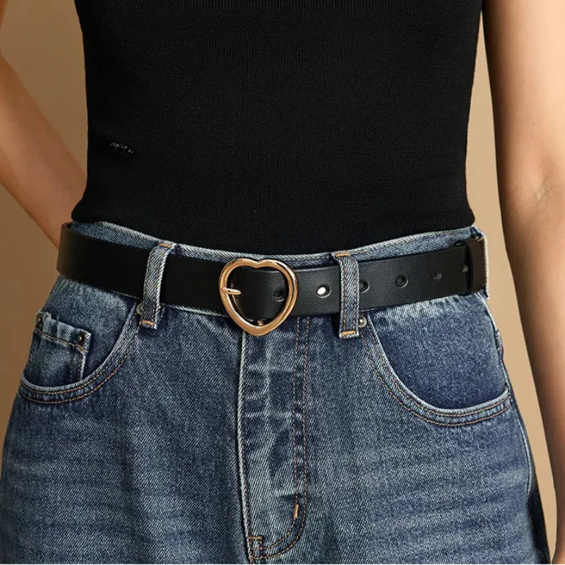 Womens Y2K Heart Buckle Leather Belt — in alternativa