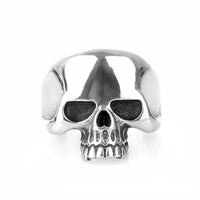 Wrap Around Skull Ring — vista frontale