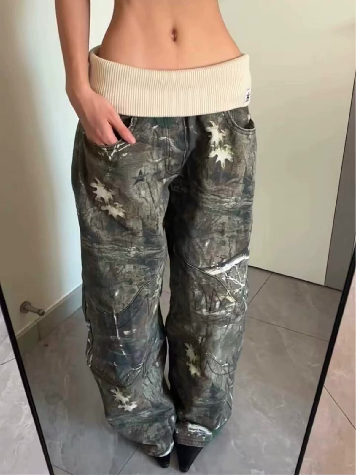 Y2 Retro Camouflage Low Rise Bootcut Jeans — in alternativa