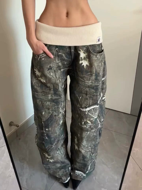 Y2 Retro Camouflage Low Rise Bootcut Jeans — vista frontale