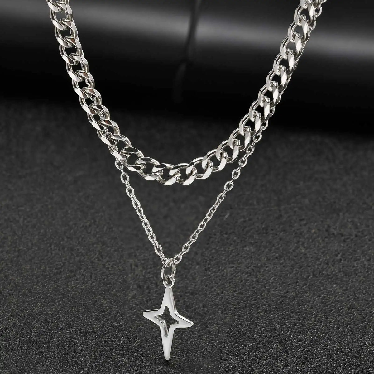 2 Piece Layered Star And Cuban Necklace Chain — vista frontale