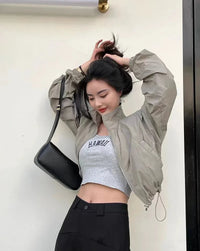 90s Style Vintage Cropped Windbreaker Jacket — in alternativa
