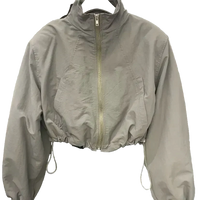 90s Style Vintage Cropped Windbreaker Jacket — vista frontale