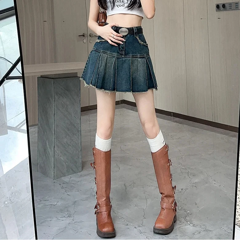 Aesthetic Mini Pleated Denim Skirt — in alternativa