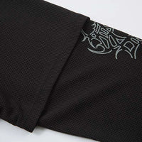 "All My Love" Graphic Mock Layered Long Sleeve Polo Shirt Top — dettaglio del tessuto
