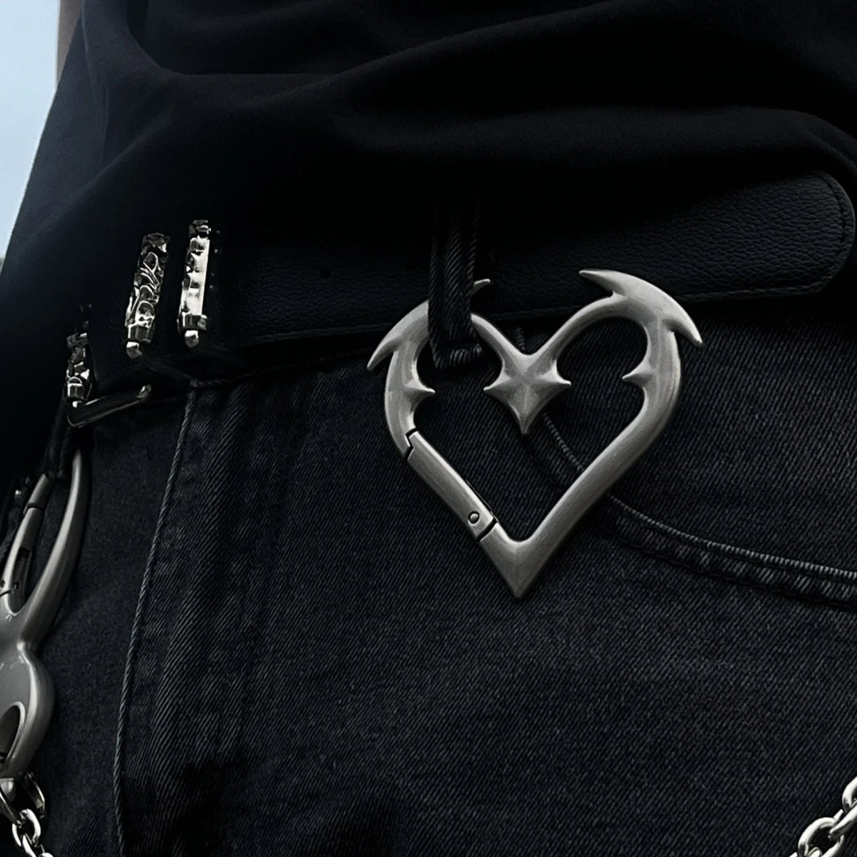 Angel Heart Belt Loop Carabiner Keychain — dettaglio