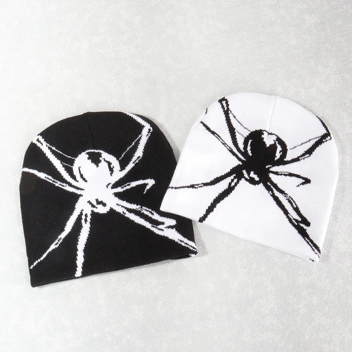 Arachnid Spider Beanie — dettaglio della stampa