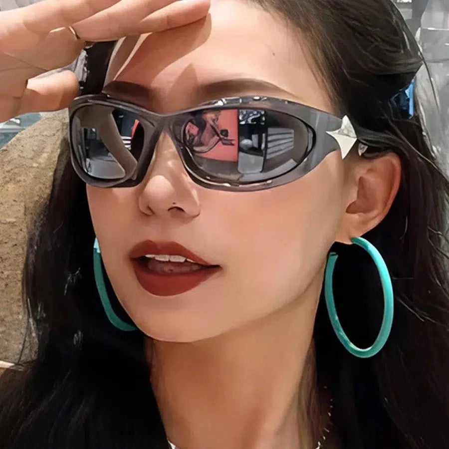 Arrow Point Sunglasses — vista posteriore