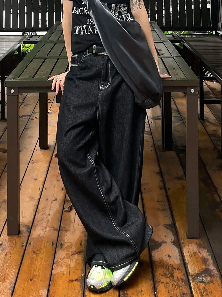 Baggy Black Embroidered Jeans — dettaglio