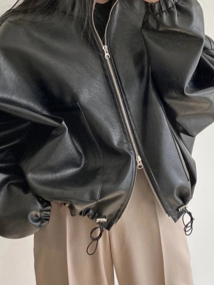 Baggy Black Leather Jacket — dettaglio della stampa