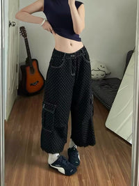 Baggy Black Polka Dot Cargo Denim Shorts Jorts — dettaglio del tessuto