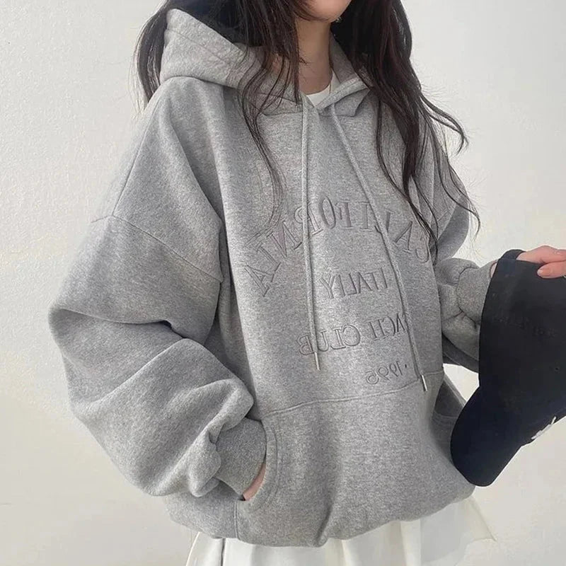 Baggy Cali Club Womens Hoodie — dettaglio della stampa