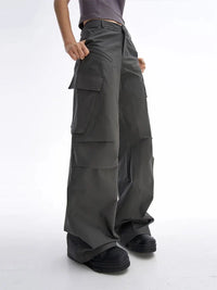 Baggy Grey Cargo Trousers — dettaglio