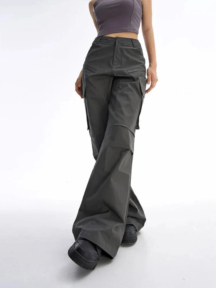 Baggy Grey Cargo Trousers — vista posteriore