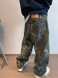 Baggy Leopard Print Jeans — vista laterale