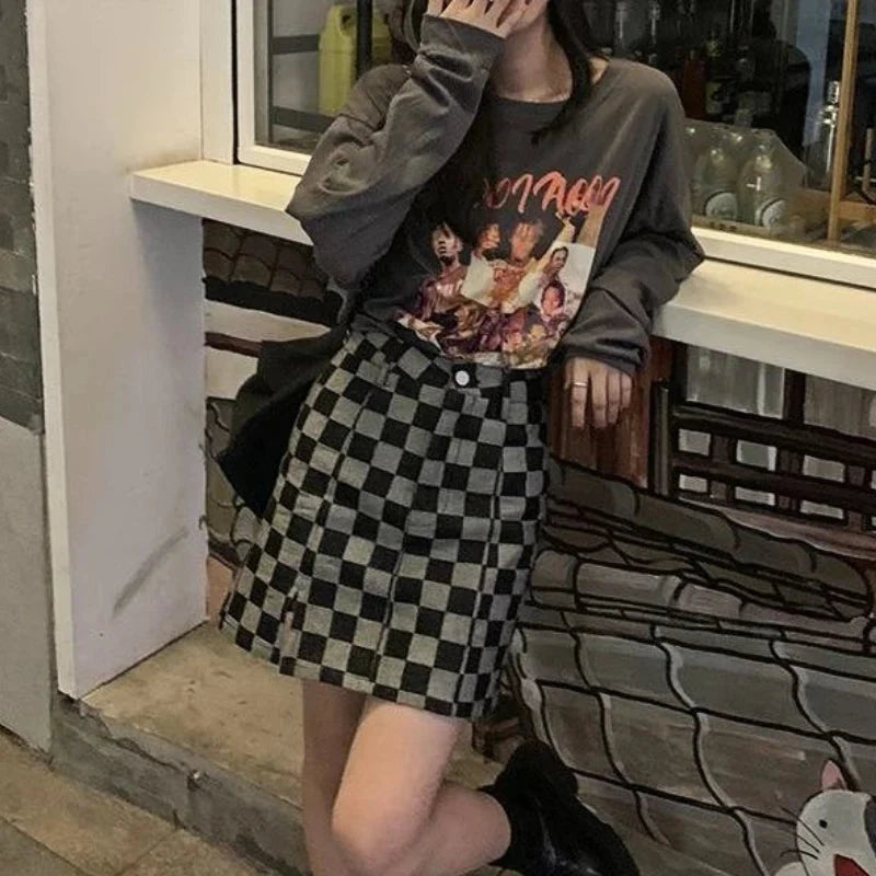 Black & Grey Plaid Checkerboard Mini Skirt — vista posteriore