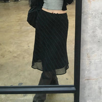 Black Striped Bow Flowy Midi Skirts — dettaglio della stampa
