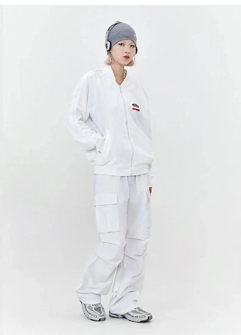 Black White Streetwear Jacket — dettaglio della stampa