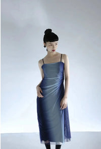 Blue Gradient Aesthetic Mesh Midi Dress — vista laterale