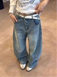 Blue Vintage Graphic High Waisted Baggy Jeans — dettaglio della stampa