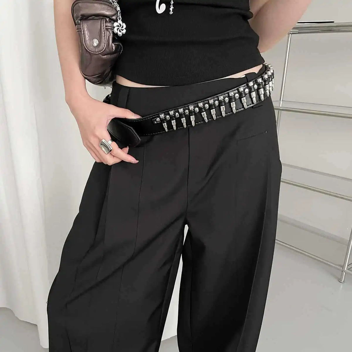 Bullet Head Rivet Faux Leather Belt — in alternativa