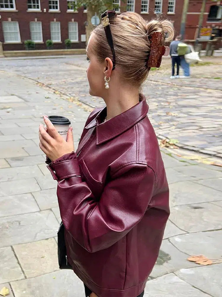 Burgundy Leather Jacket — in alternativa