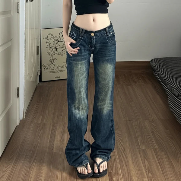 Butterfly Embroidered Aesthetic Vintage Bootcut Jeans — vista frontale