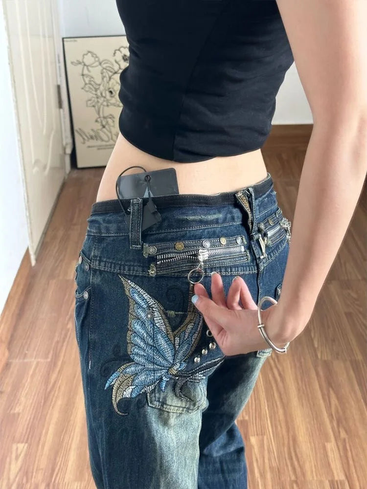 Butterfly Embroidered Aesthetic Vintage Bootcut Jeans — dettaglio della stampa