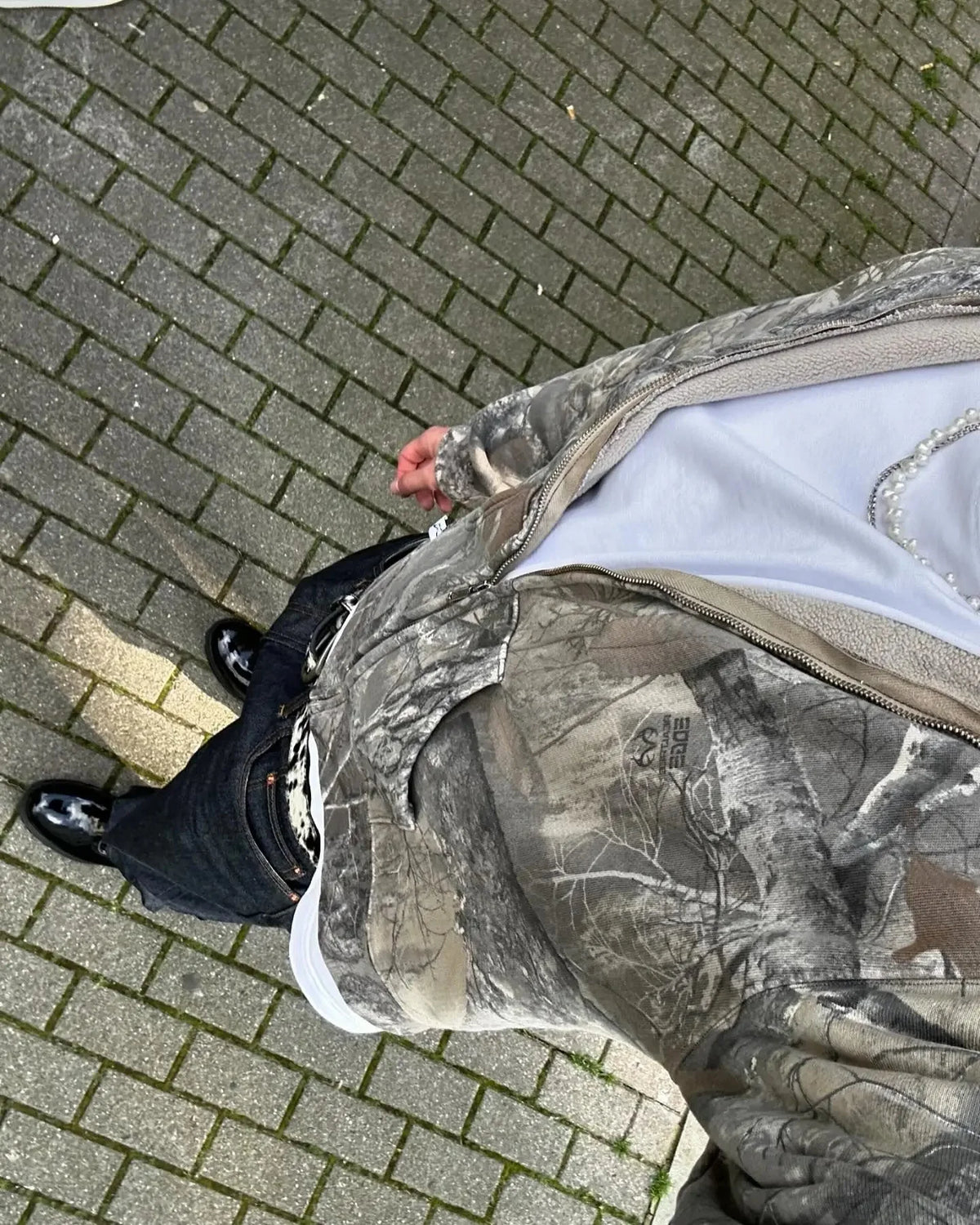 Camouflage Hoodie — dettaglio della stampa
