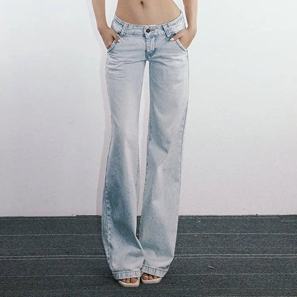 Casual Light Blue Low Waist Jeans — vista frontale