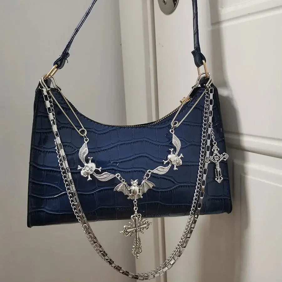 Chained Punk Handbag — dettaglio
