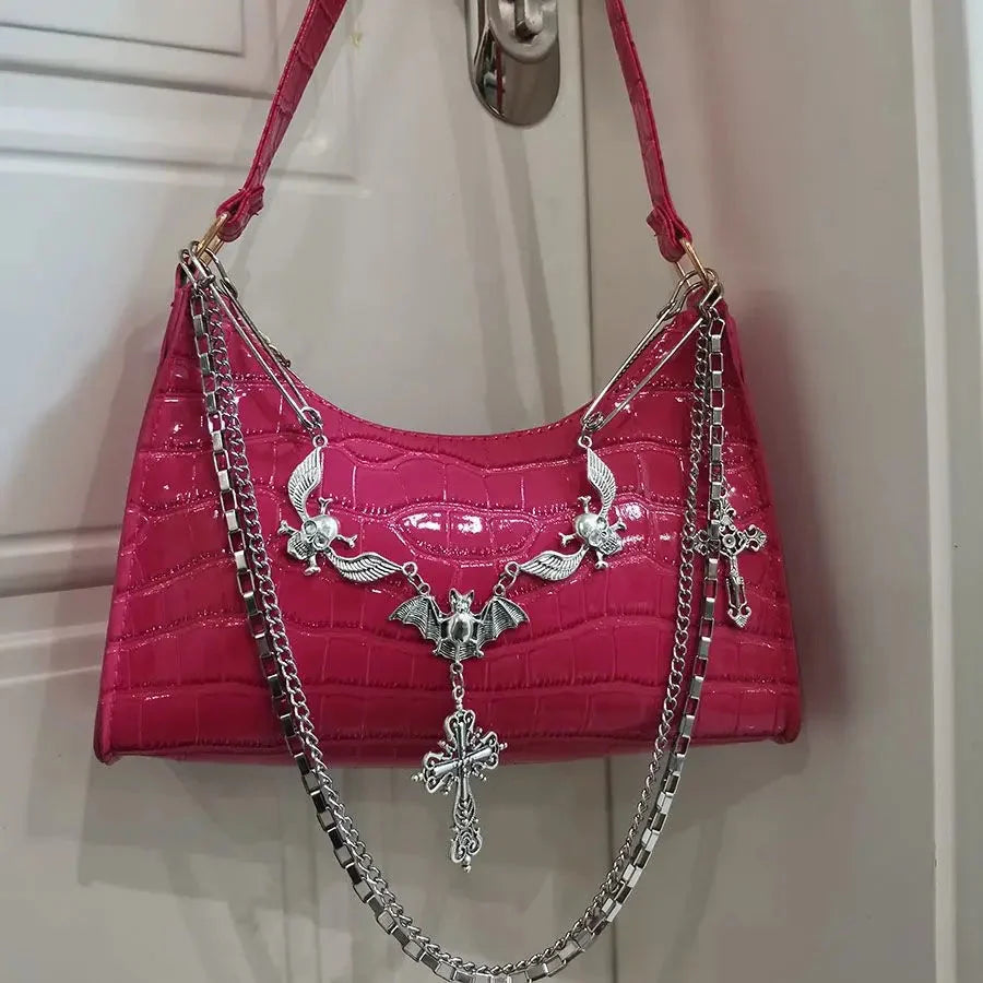 Chained Punk Handbag — dettaglio della stampa