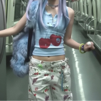 Cherry Graphic Vintage Crop Tank Top — vista posteriore