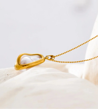 Chic Simulated Pearl Pendant Necklace — in alternativa
