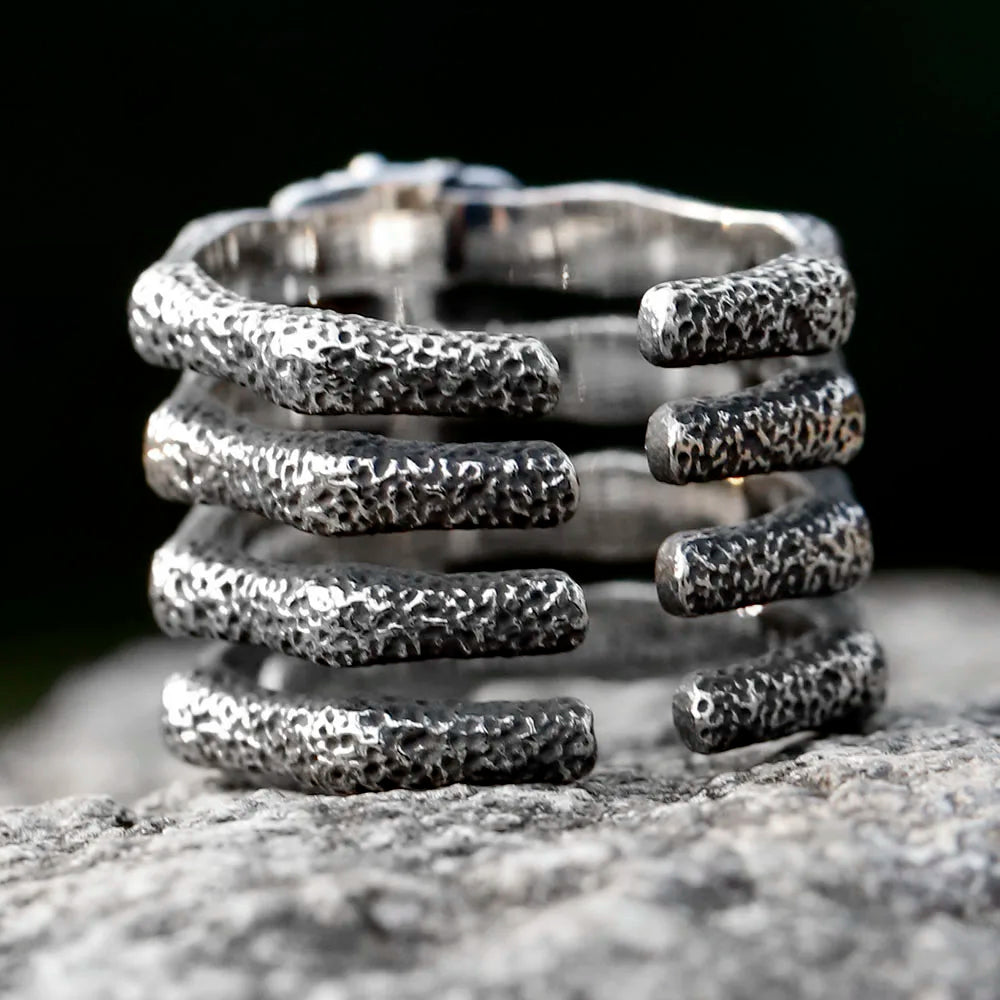 Chunky Chest Row Ring — dettaglio della stampa