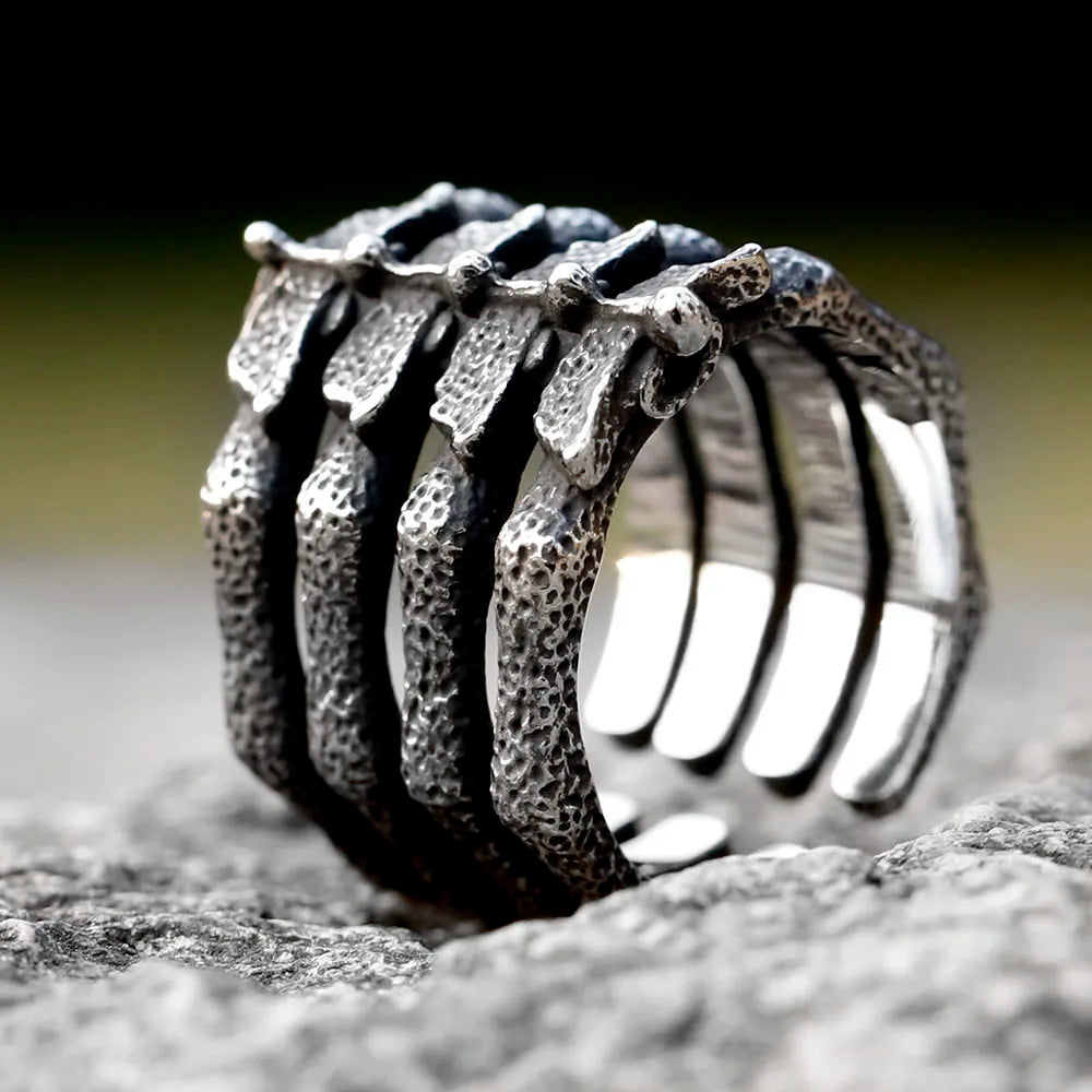 Chunky Chest Row Ring — vista posteriore