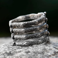Chunky Chest Row Ring — dettaglio