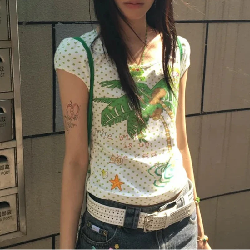 Coconut Polka Dot Graphic T Shirt — vista posteriore