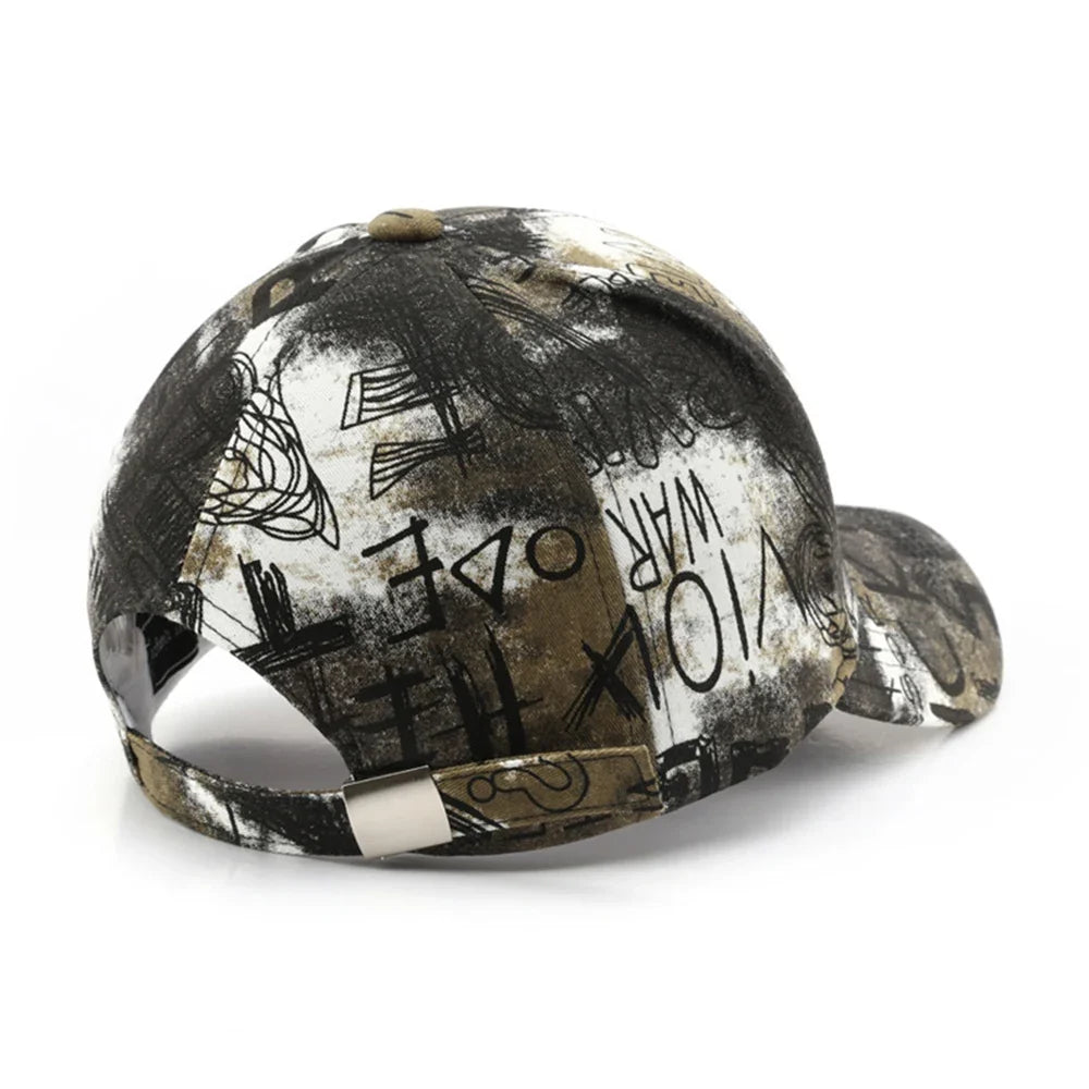 Covered Graffiti Baseball Cap — vista frontale
