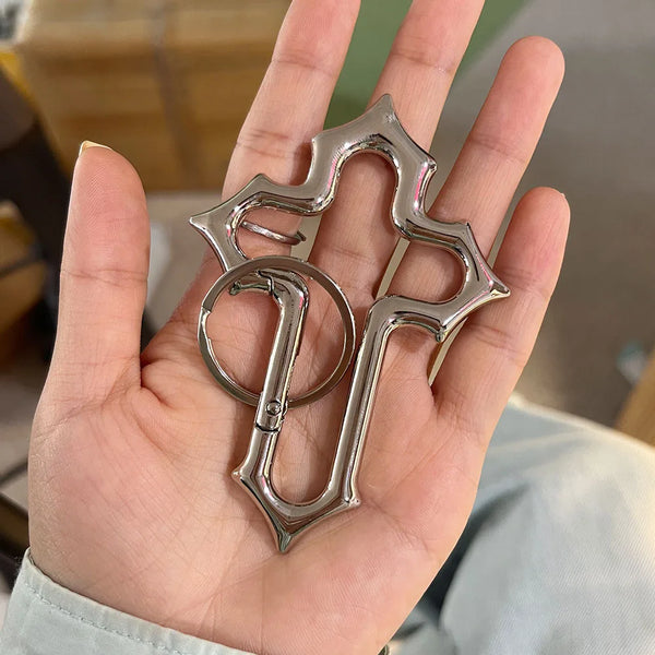 Cross Carabiner Keychain — vista frontale