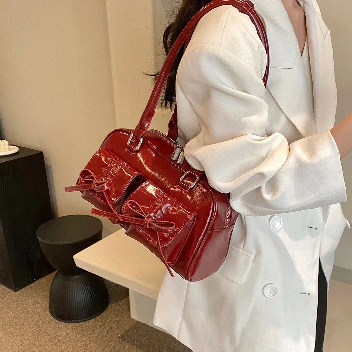 Cute Bow Tie Underarm Handbag — vista completa