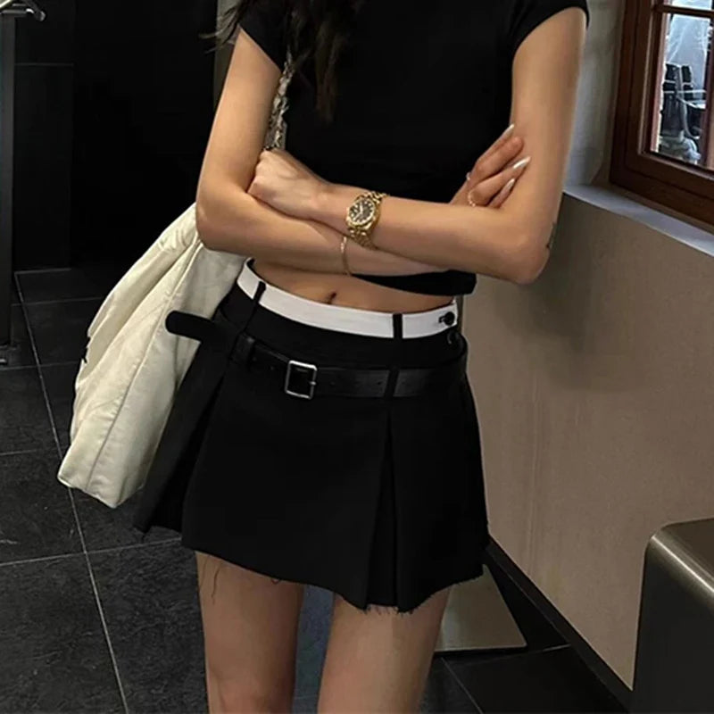 Cute Pleated Mini Skirt — vista posteriore