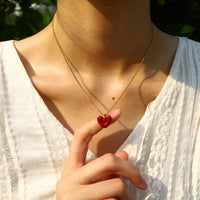 Cute Red Heart Pendant Necklace — vista posteriore